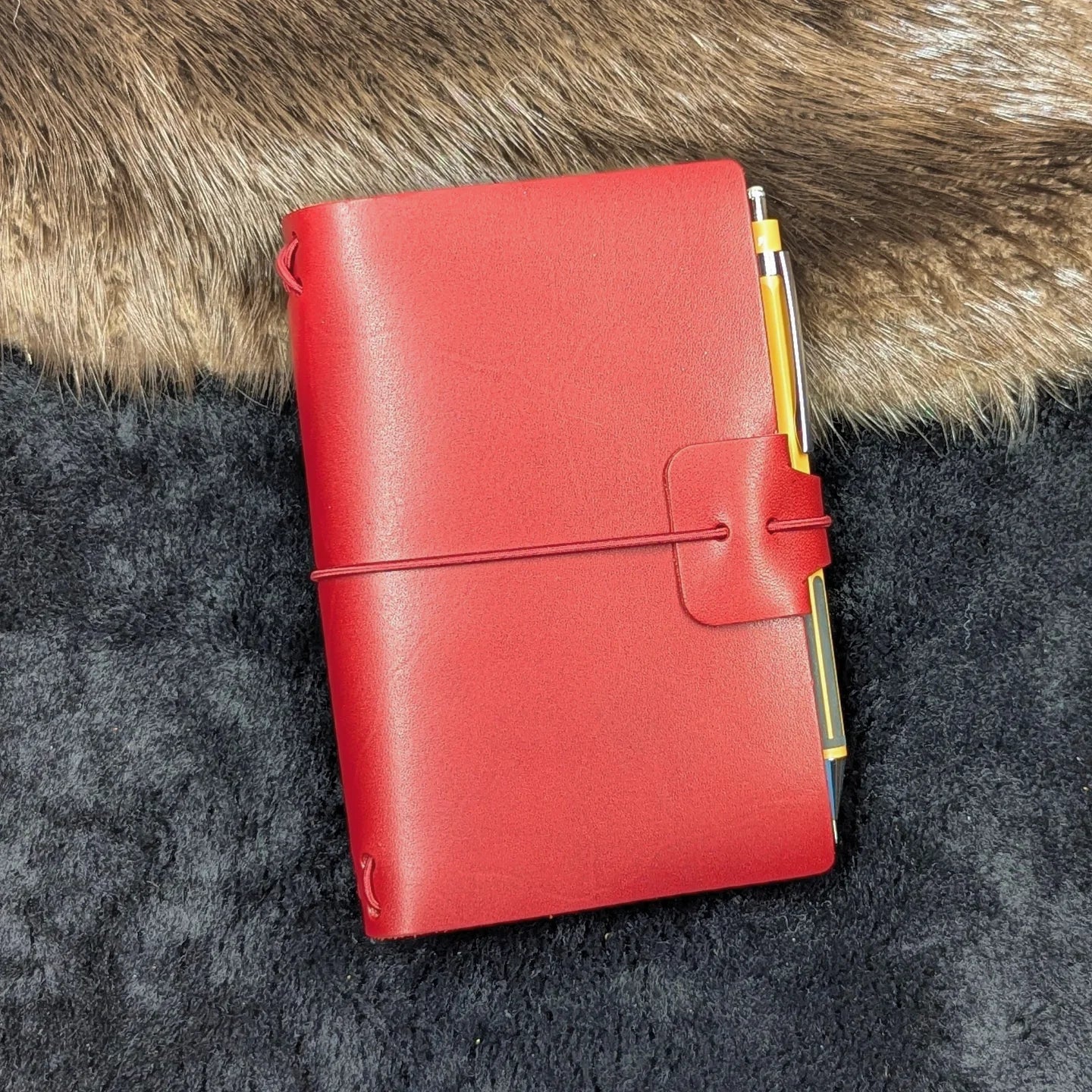 Traveller's Refillable Notebook | Cardinal Red