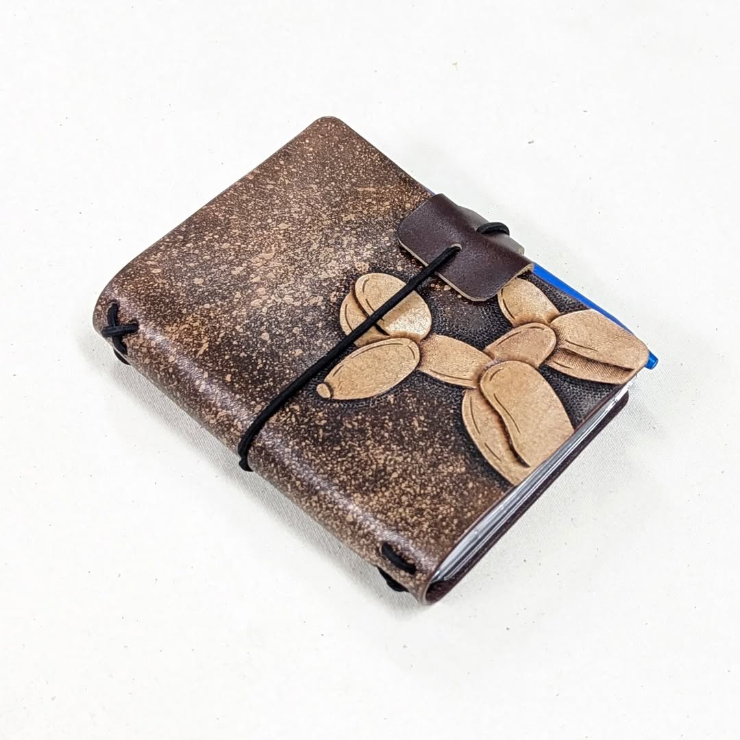 PASSPORT Traveller's Refillable Notebook | Tooled Balloon Dog