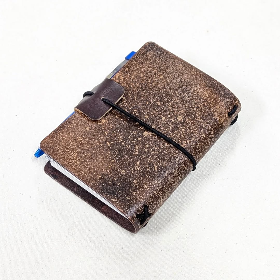 PASSPORT Traveller's Refillable Notebook | Tooled Balloon Dog