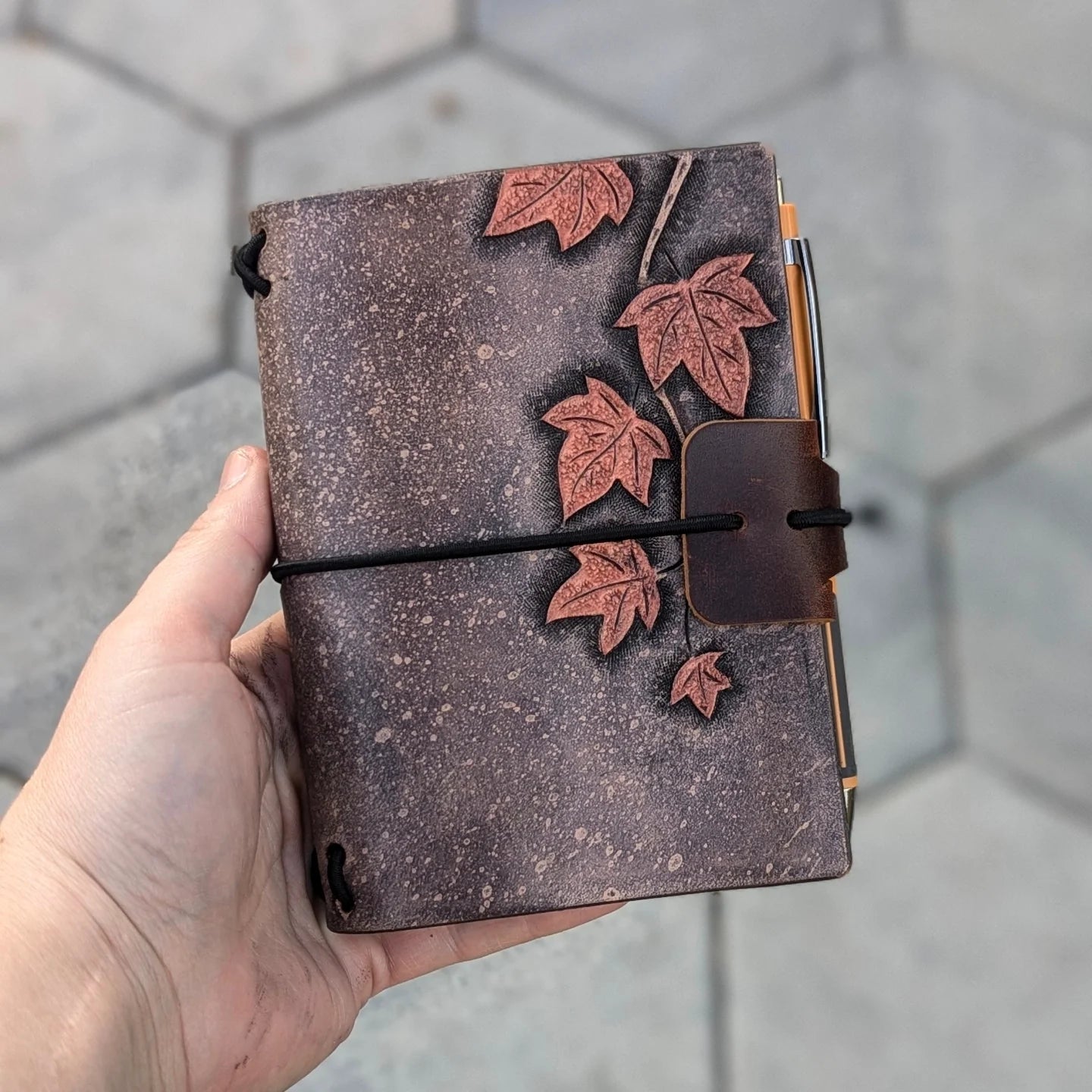 PASSPORT Traveller's Refillable Notebook | Tooled Ivy Vine, Copper