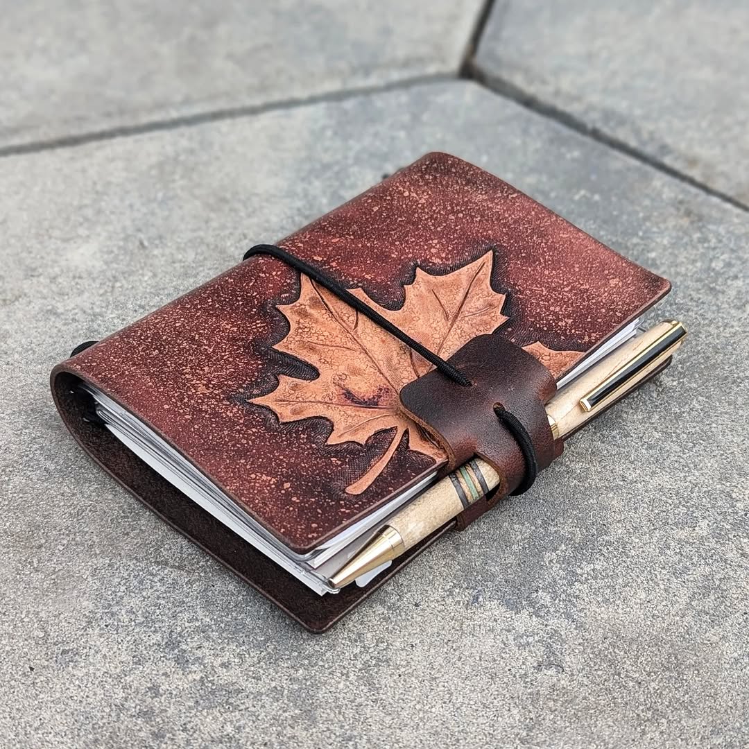 PASSPORT Traveller's Refillable Notebook | Tooled Natural Maple Leaf
