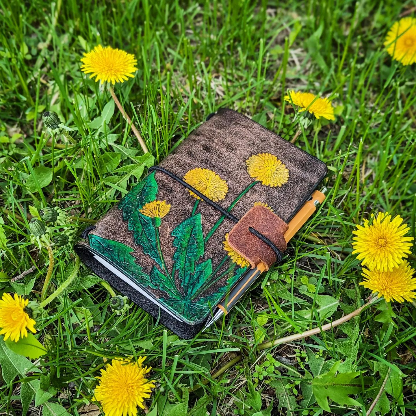 Pocket Traveller's Refillable Notebook | Pyrography Dandelions #1