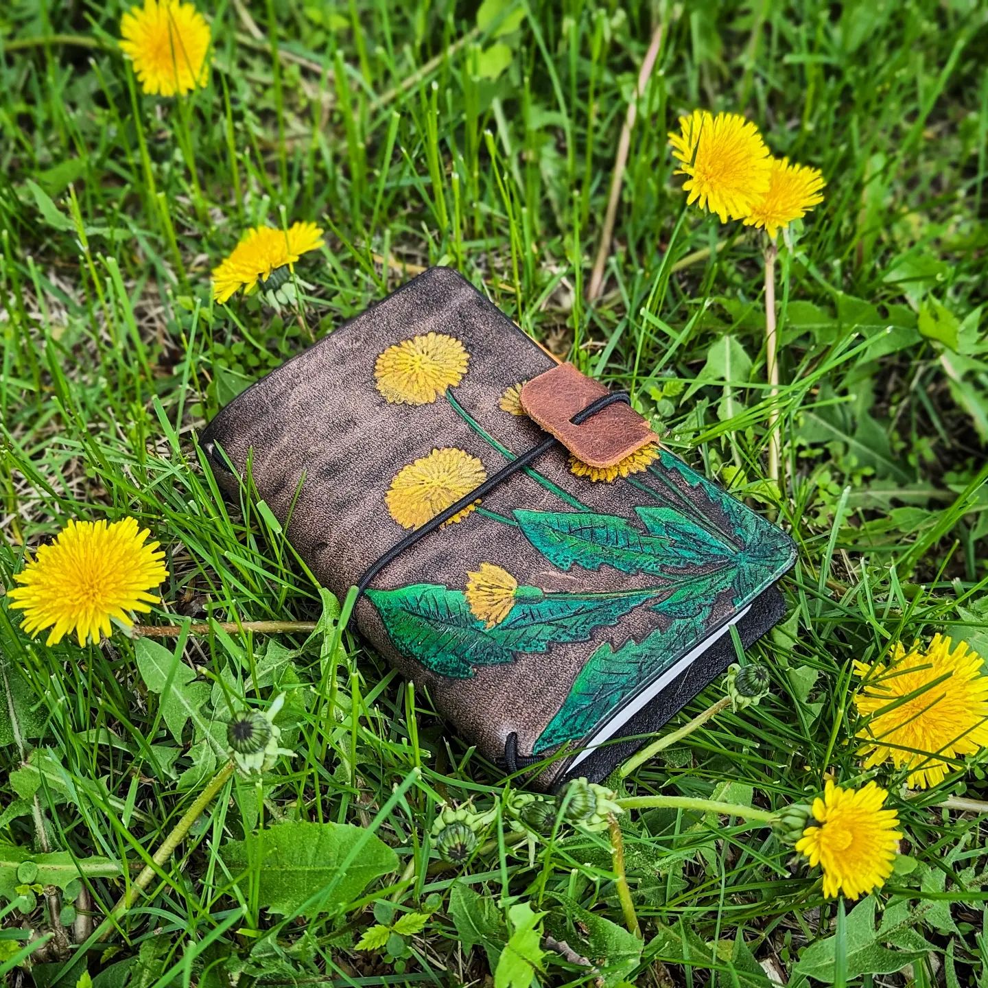 Pocket Traveller's Refillable Notebook | Pyrography Dandelions #1