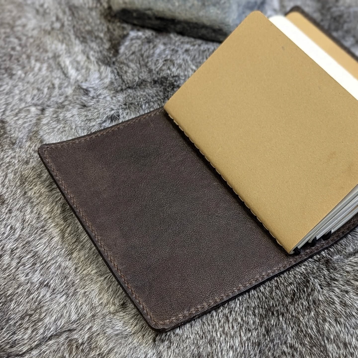 POCKET Traveller's Refillable Notebook | Tooled Balloon Dog #1
