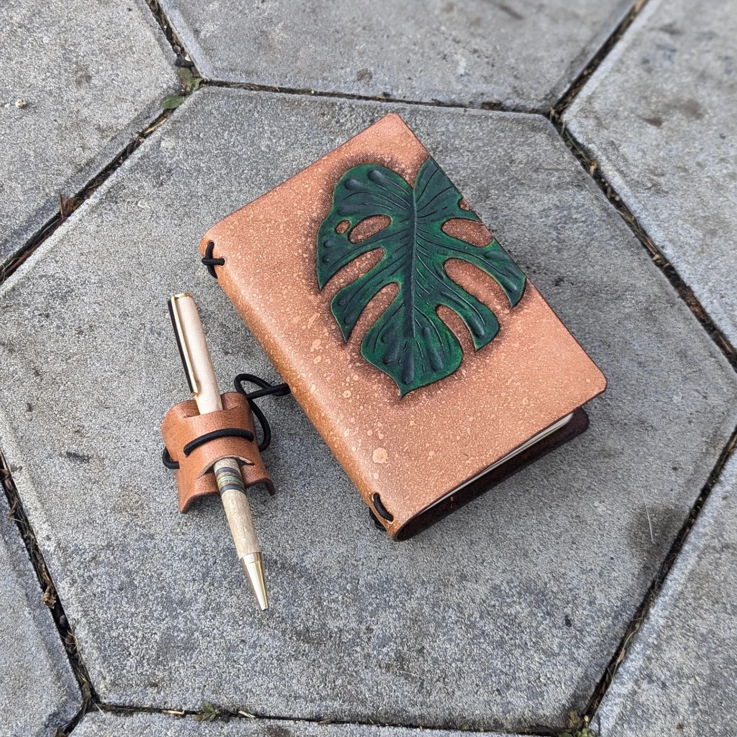 POCKET Traveller's Refillable Notebook | Tooled Painted Monstera Leaf