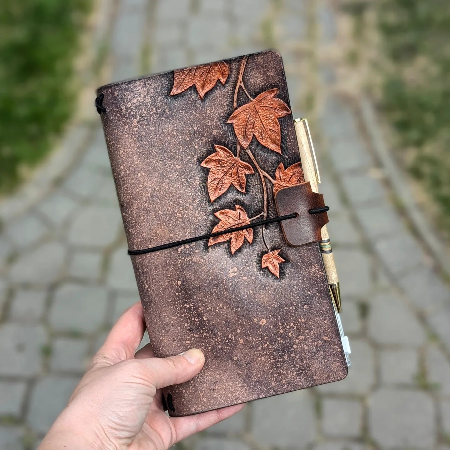 TN STANDARD Traveller's Refillable Notebook | Tooled Ivy Vine, Copper