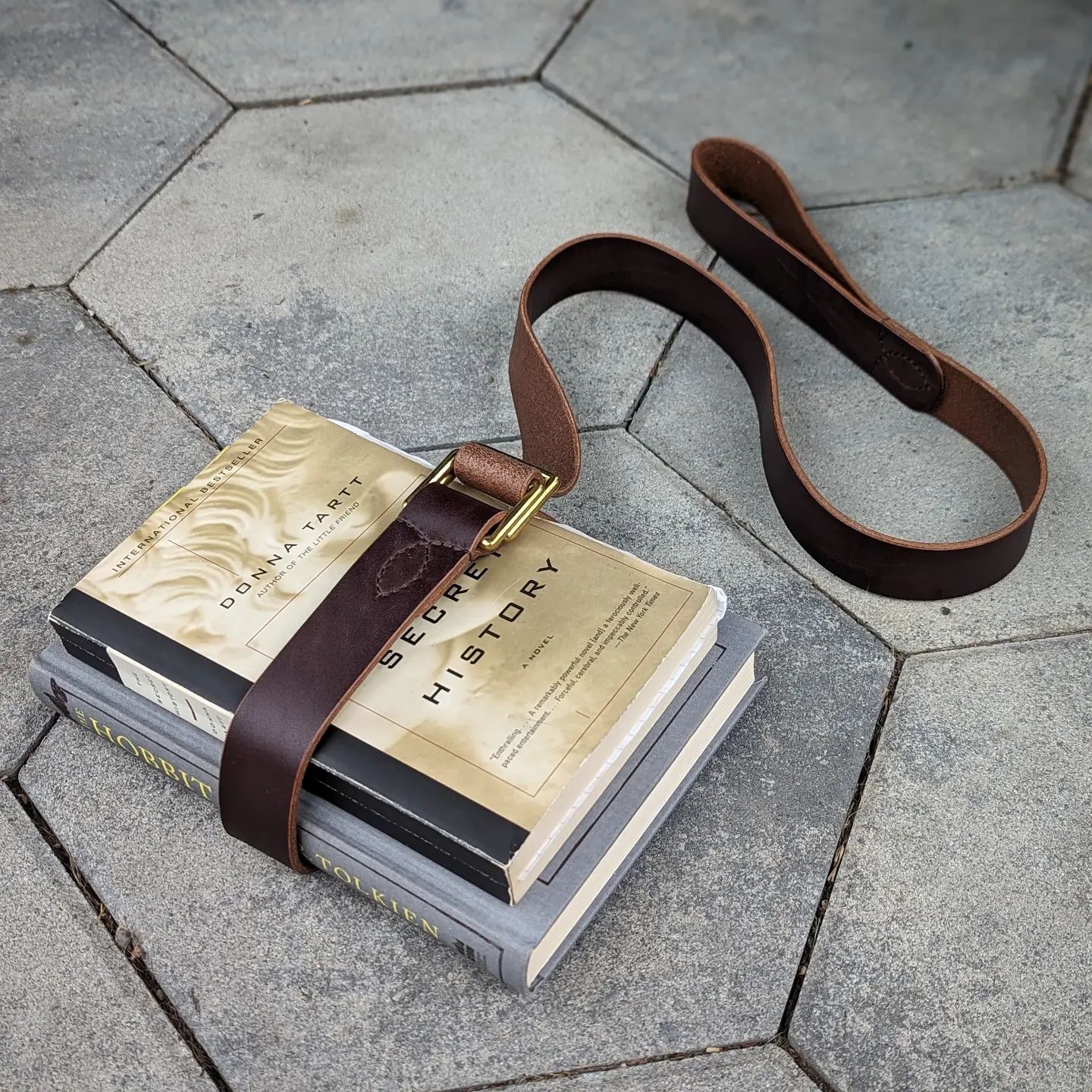 'The Byron' | Classic Book Belt in Berry Brown