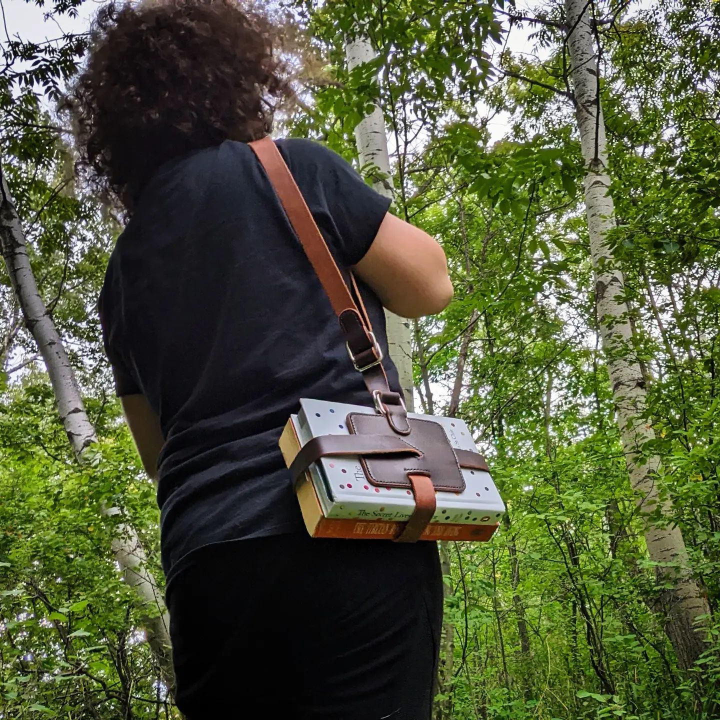 'The Shelley' | Traveller's Book Strap in Bridle Brown