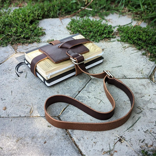 'The Shelley' | Traveller's Book Strap in Berry-Brown