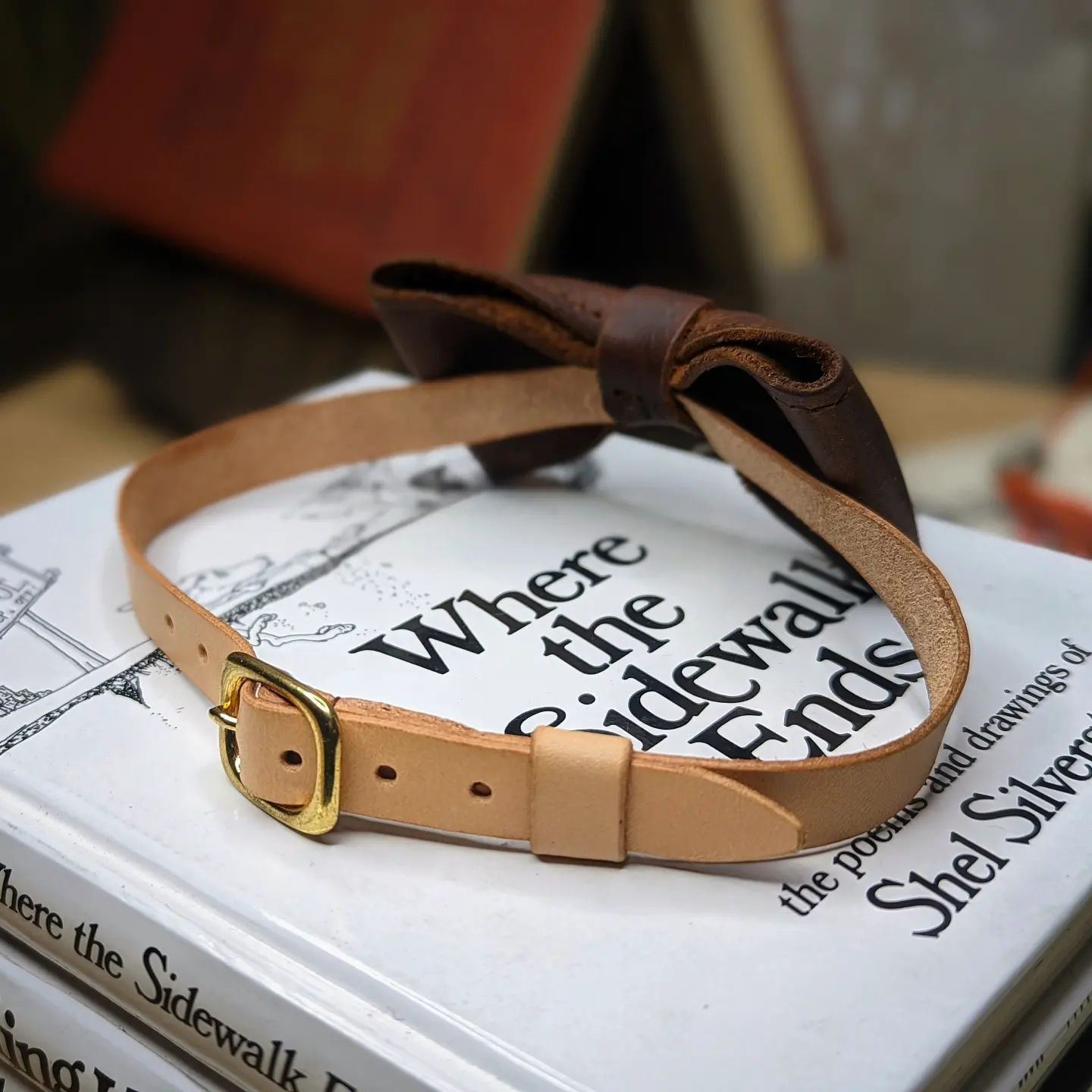 Bow Tie | Brown with Natural Strap + Buckle Closure