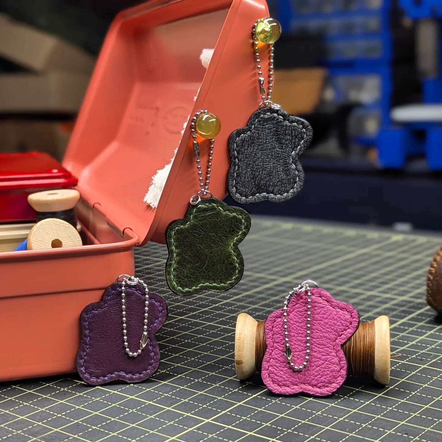 LEATHER CHARM | Balloon Dog, Metallics