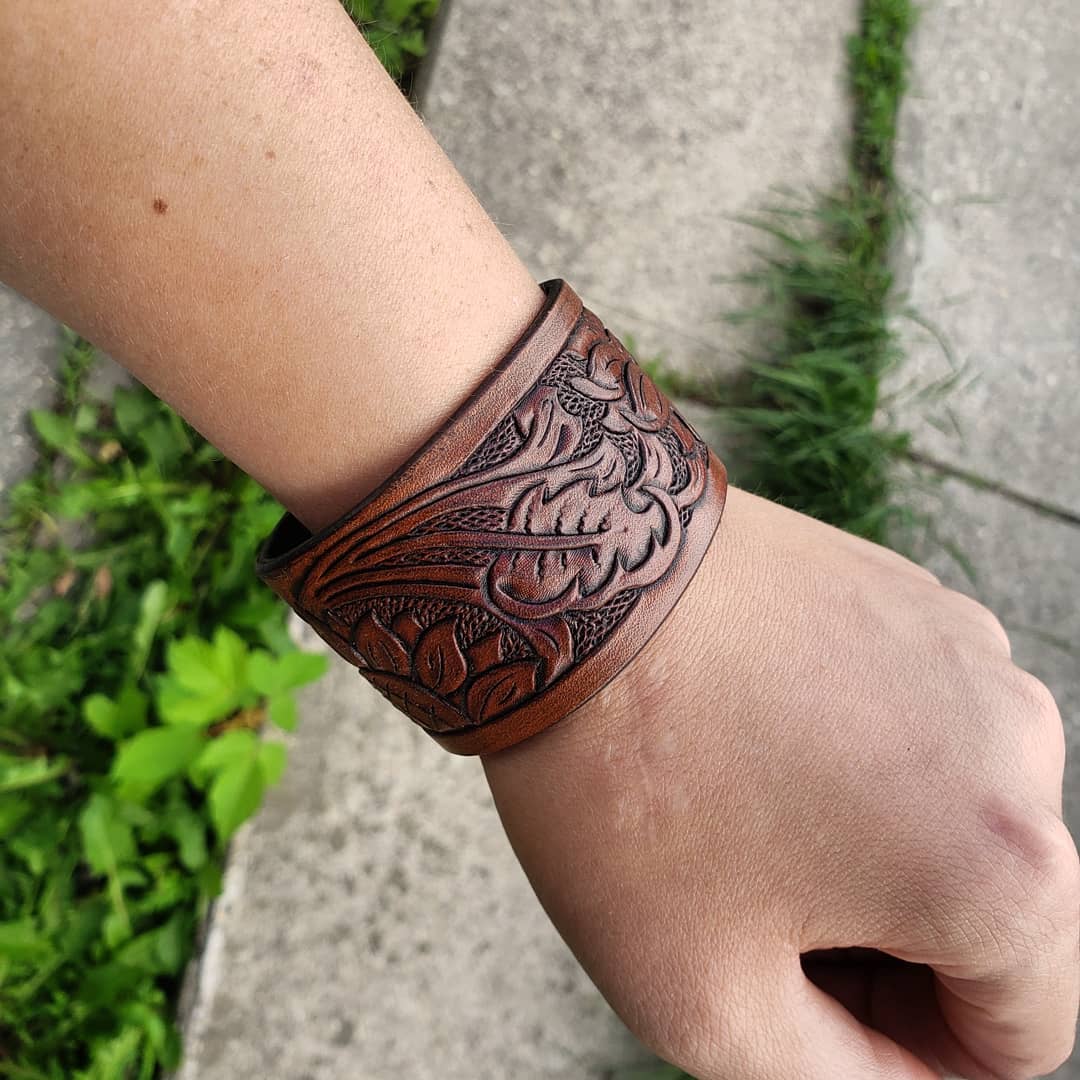 Wrist Cuff | Tooled Sunflower