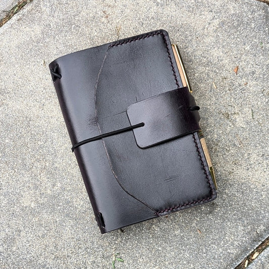 Pocket Size Traveller's Refillable Notebook | Eggplant Purple 'Live Edge' #18