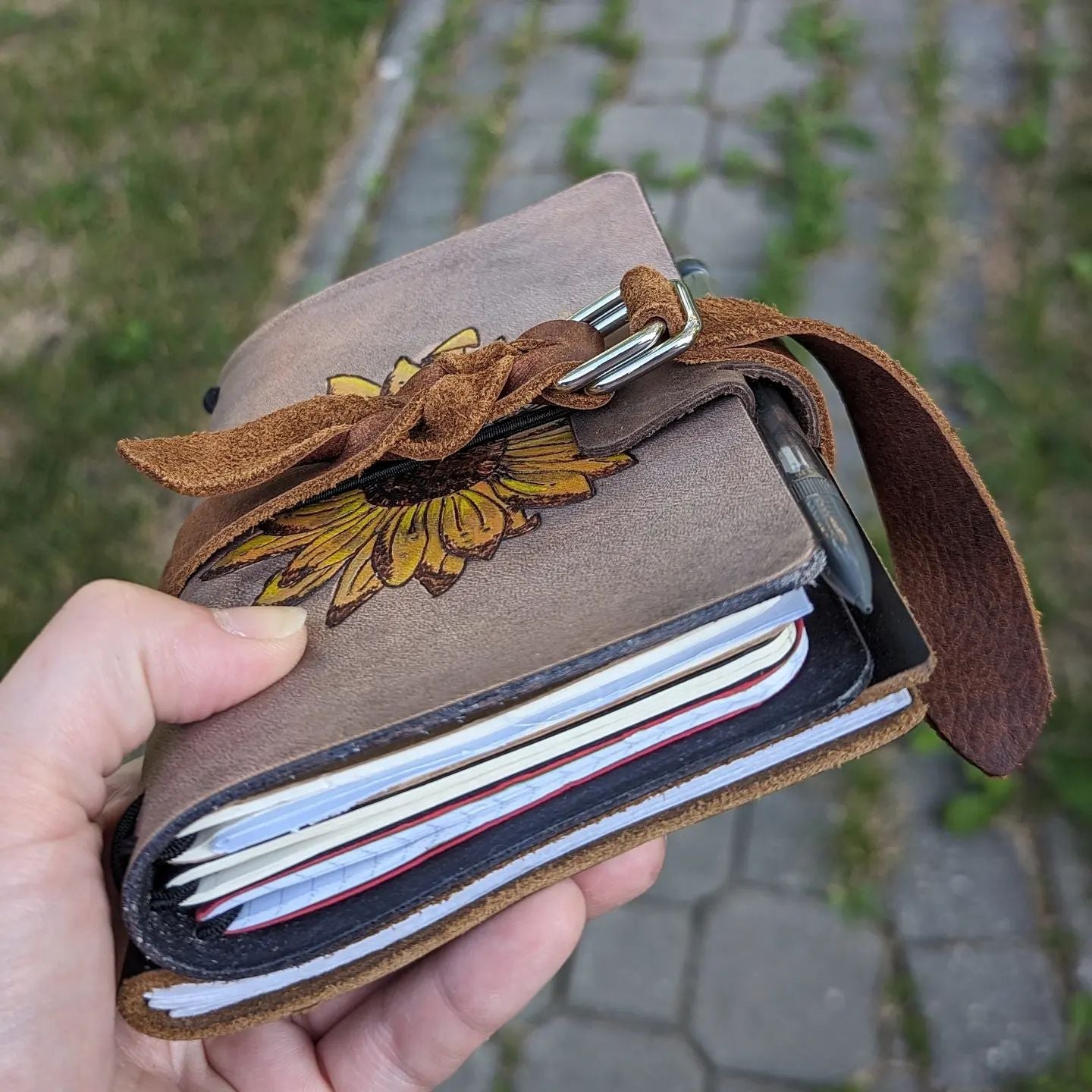 Journal Cincher | Brown