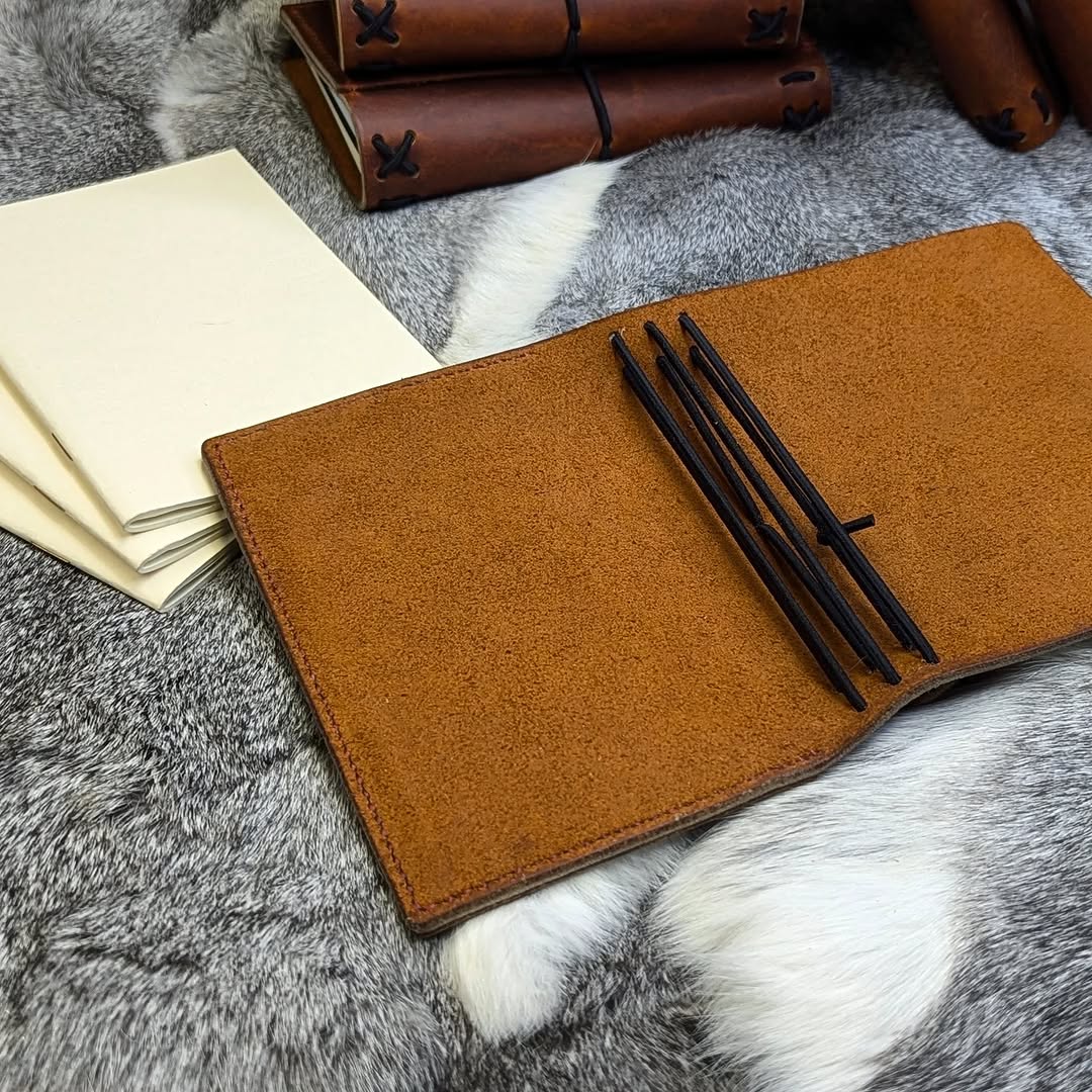 A6 Traveller's Refillable Notebook | Rua Tome 'Live Edge' #6