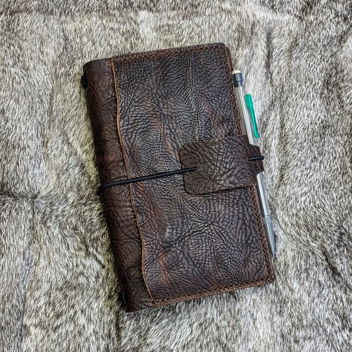 B6 SLIM Traveller's Refillable Notebook | Durham Bull Grain 'Live Edge' #1