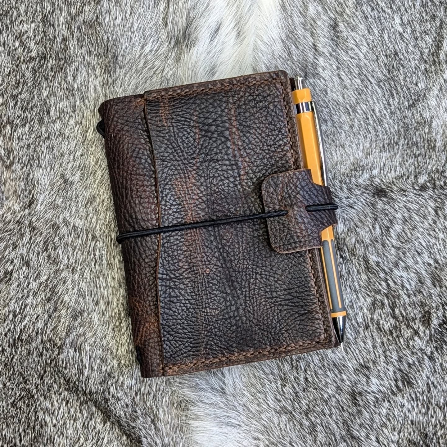 Passport Traveller's Refillable Notebook | Bull Grain 'Live Edge' #1