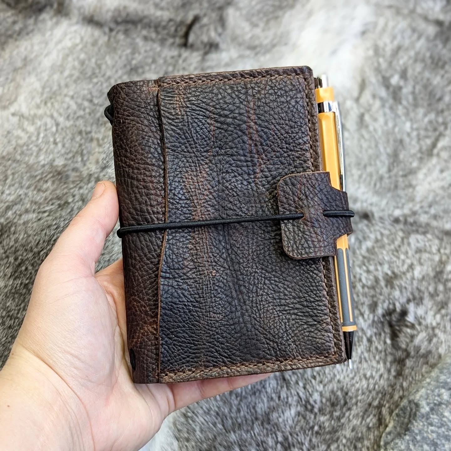 Passport Traveller's Refillable Notebook | Bull Grain 'Live Edge' #1