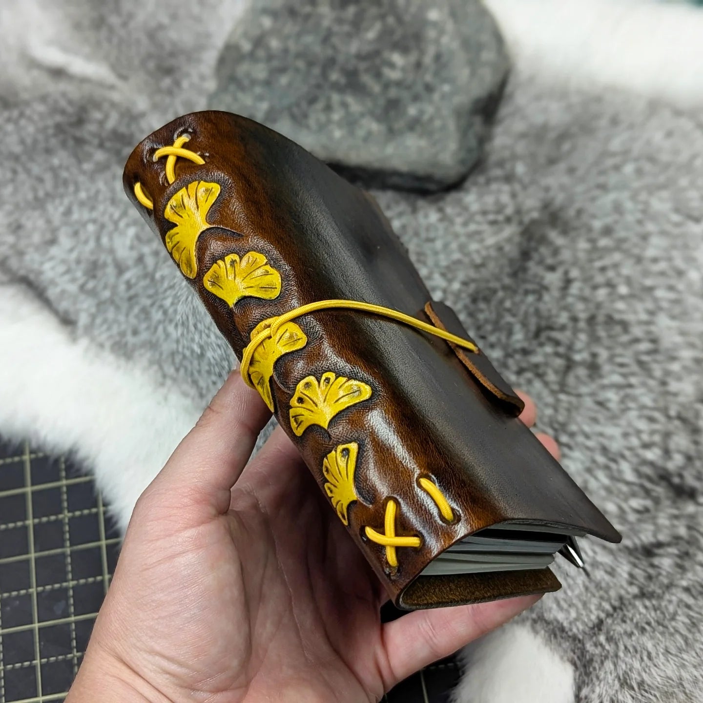 PASSPORT Traveller's Refillable Notebook | Tooled Ginkgo Leaves