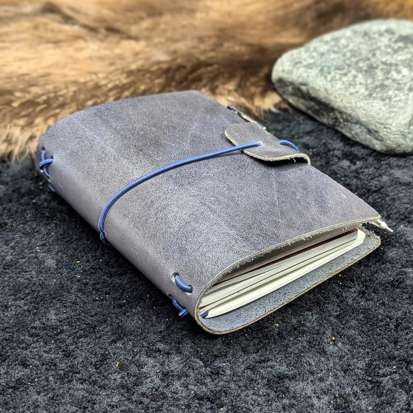 PASSPORT Traveller's Refillable Notebook | Hazy Grey