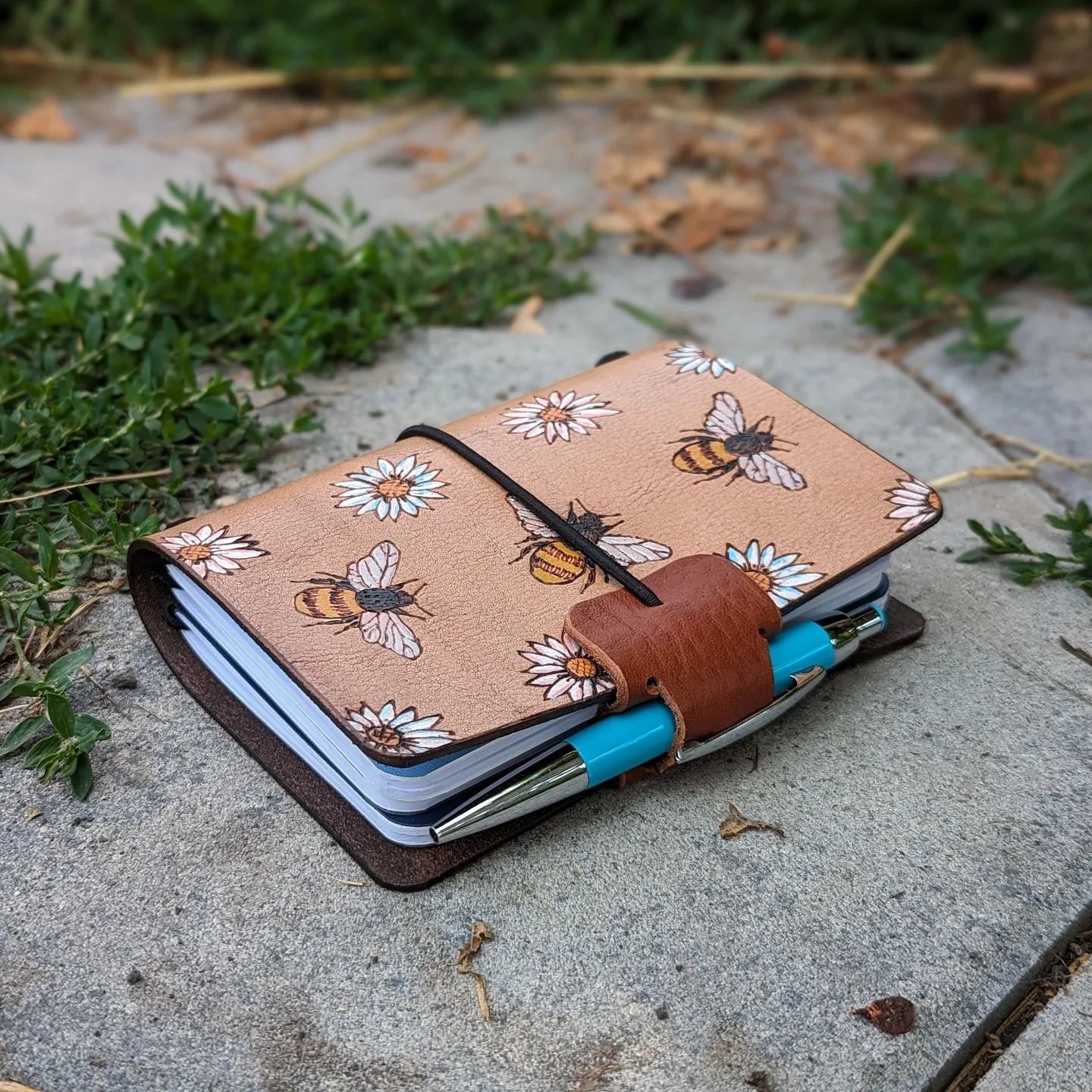 PASSPORT Traveller's Refillable Notebook | Pyrography Bees + Flowers #1