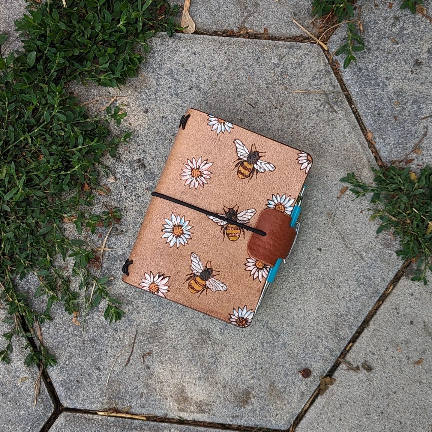 PASSPORT Traveller's Refillable Notebook | Pyrography Bees + Flowers #1