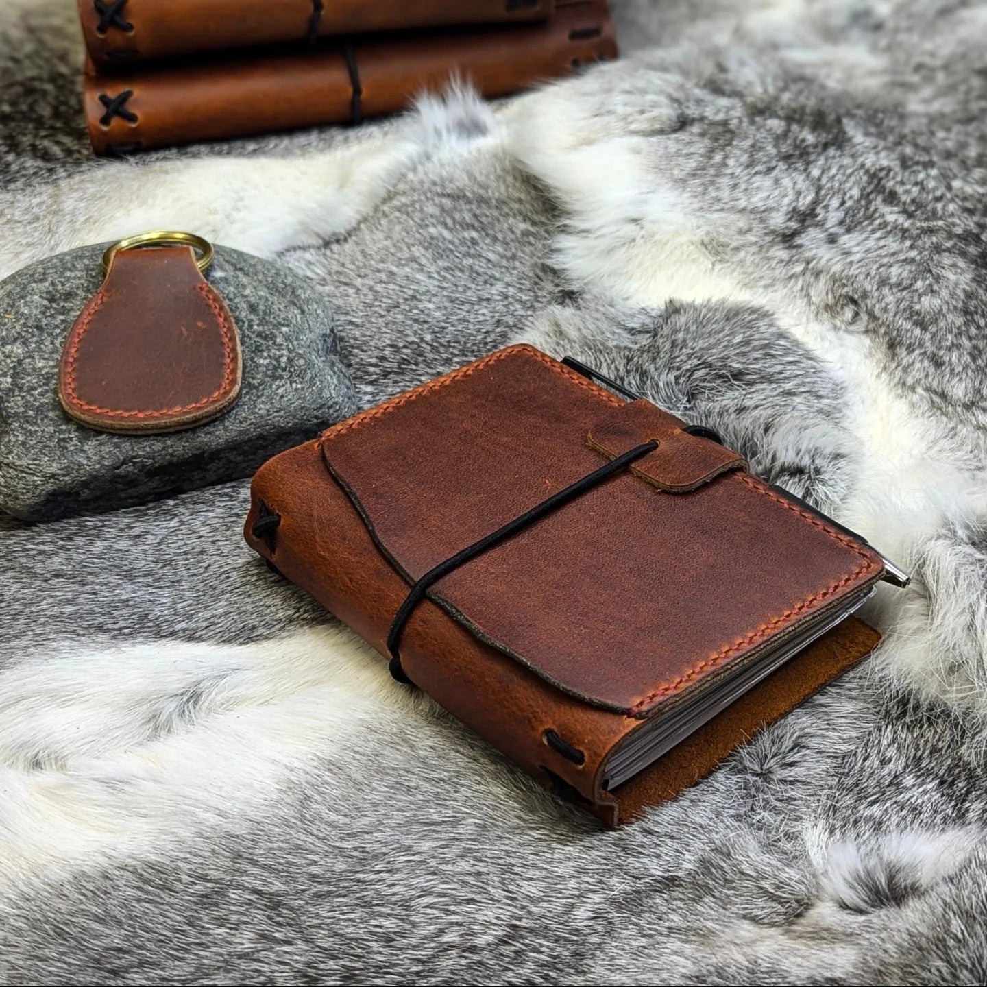 PASSPORT Traveller's Refillable Notebook | Rua Tome 'Live Edge' #1