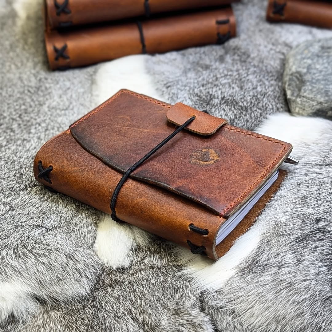 PASSPORT Traveller's Refillable Notebook | Rua Tome 'Live Edge' #4