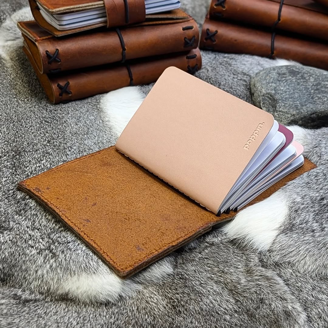 PASSPORT Traveller's Refillable Notebook | Rua Tome 'Live Edge' #4