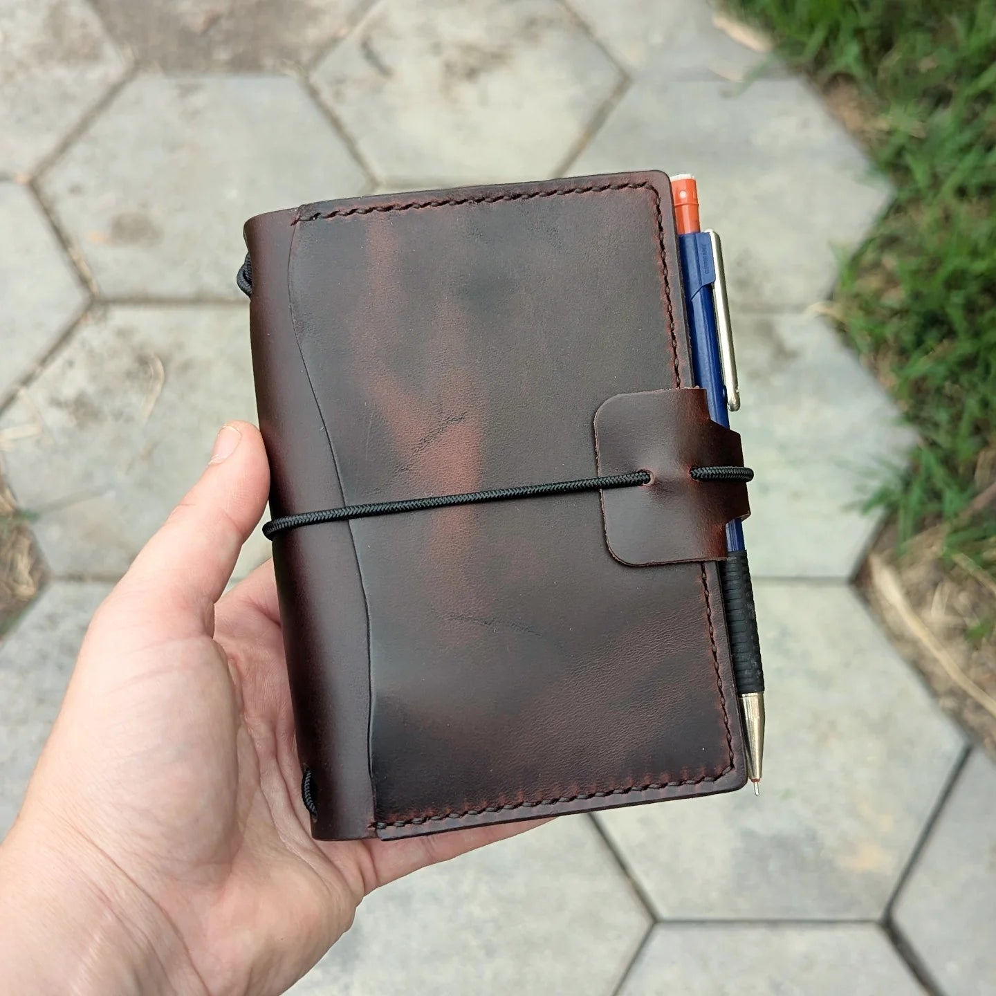 PASSPORT Traveller's Refillable Notebook | Wild Mahogany #1