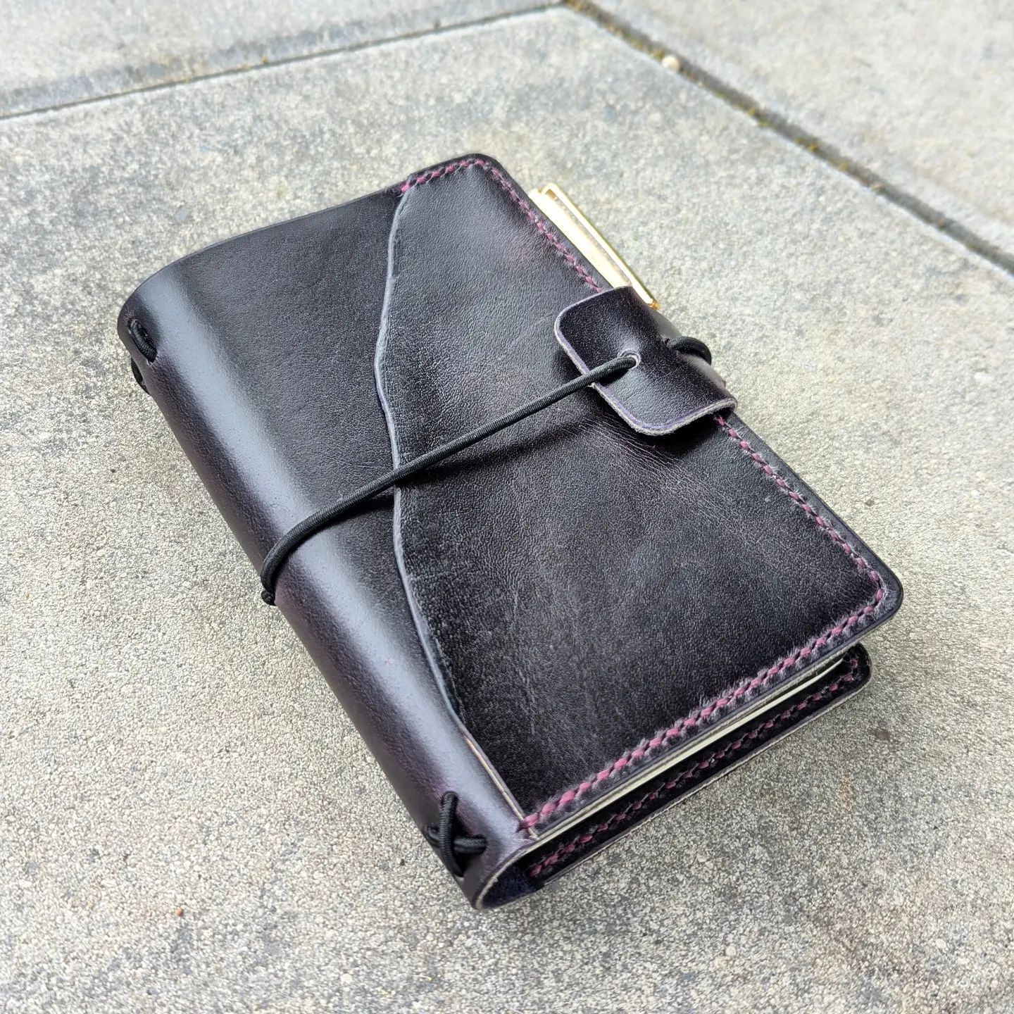 Pocket Traveller's Refillable Notebook | Eggplant Purple with 'Live Edge' #1