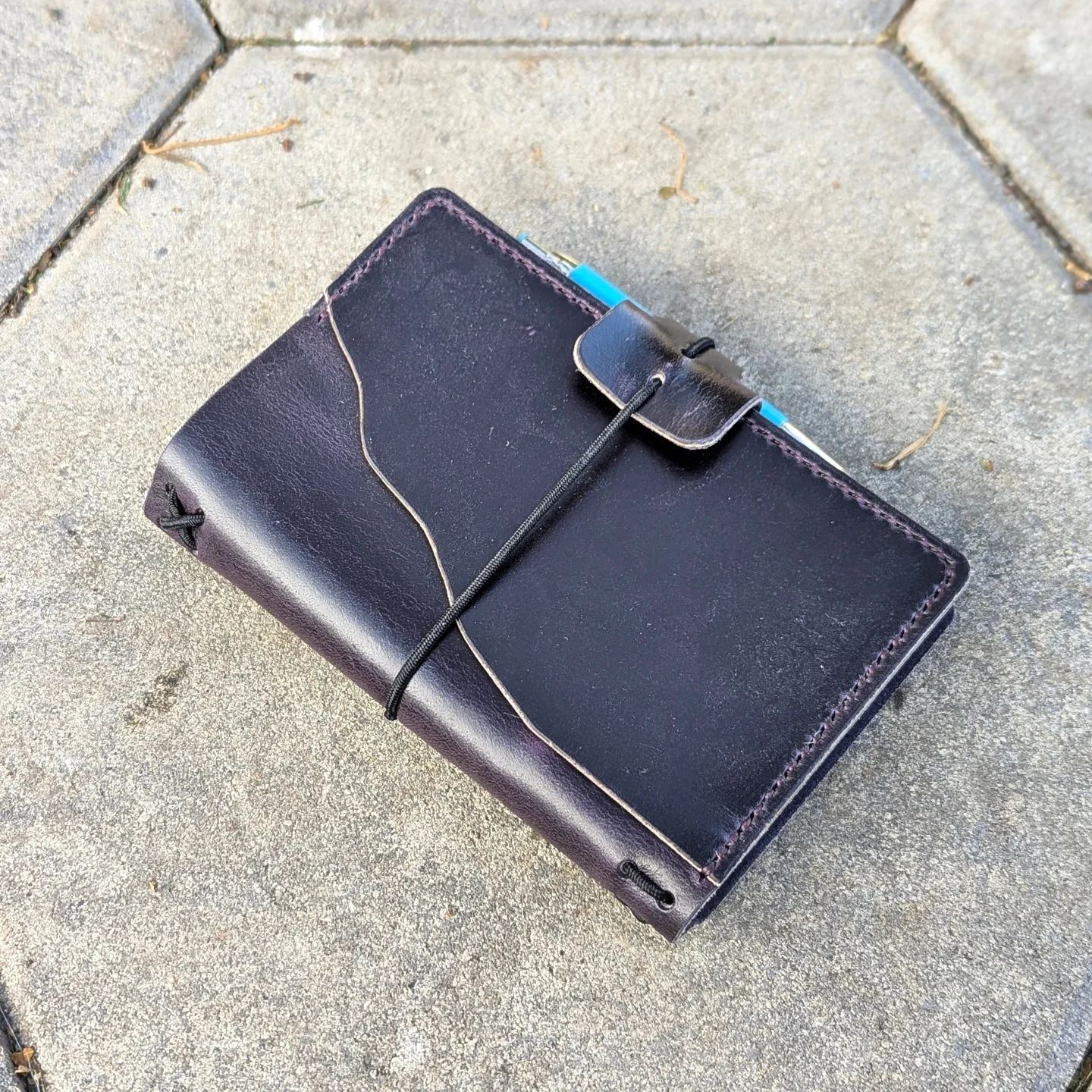 Pocket Traveller's Refillable Notebook | Eggplant Purple 'Live Edge' #23