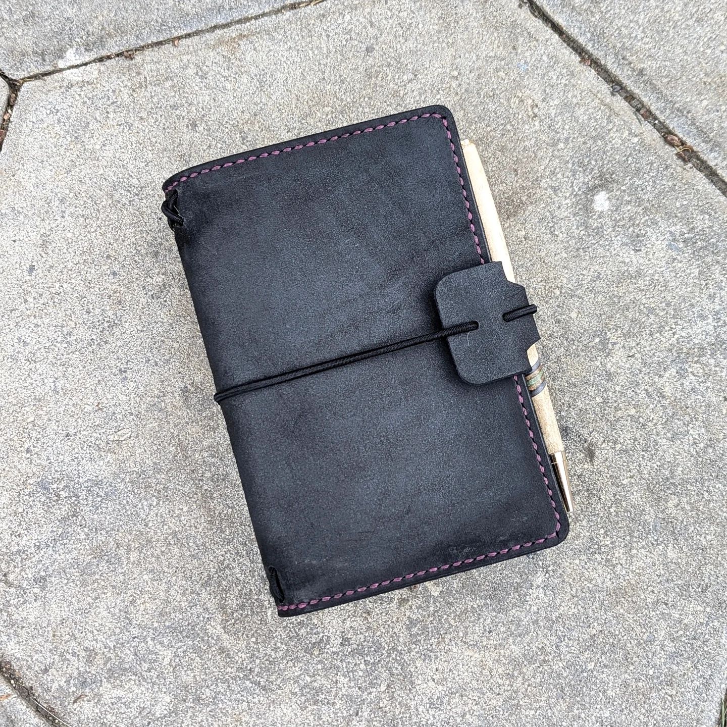 Pocket Traveller's Refillable Notebook | Black Nubuck