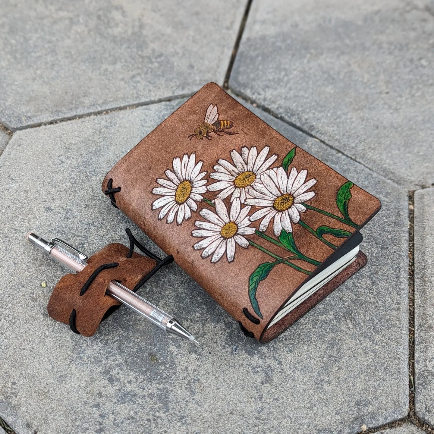 Pocket Traveller's Refillable Notebook | Pyrography Daisies