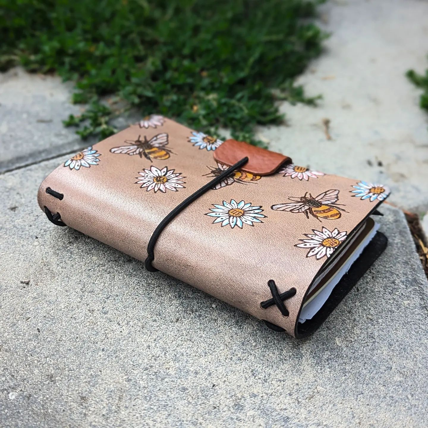 Pocket Traveller's Refillable Notebook | Pyrography Bees + Flowers #1