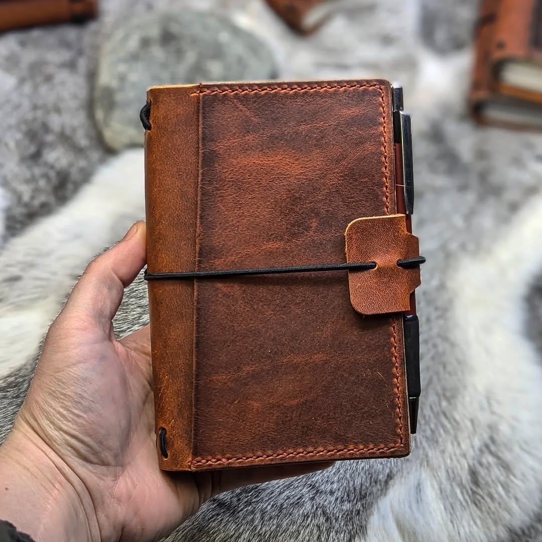 POCKET Traveller's Refillable Notebook | Rua Tome 'Live Edge' #5