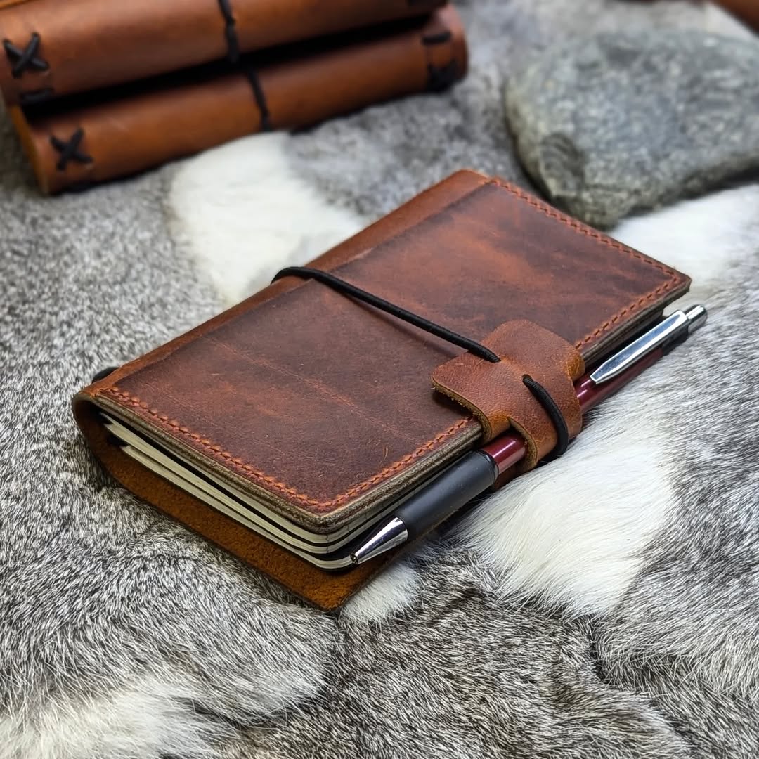POCKET Traveller's Refillable Notebook | Rua Tome 'Live Edge' #5
