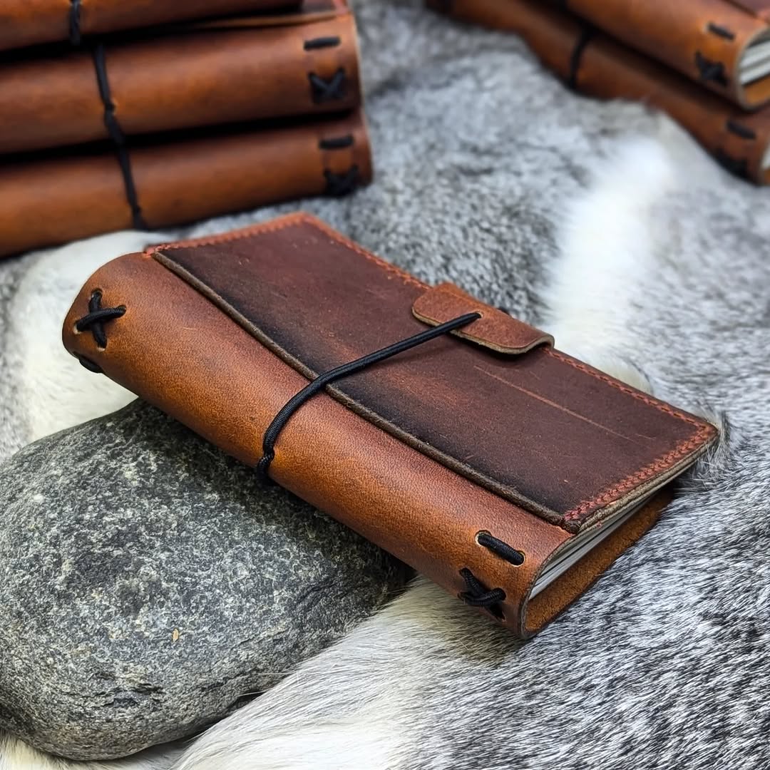 POCKET Traveller's Refillable Notebook | Rua Tome 'Live Edge' #6