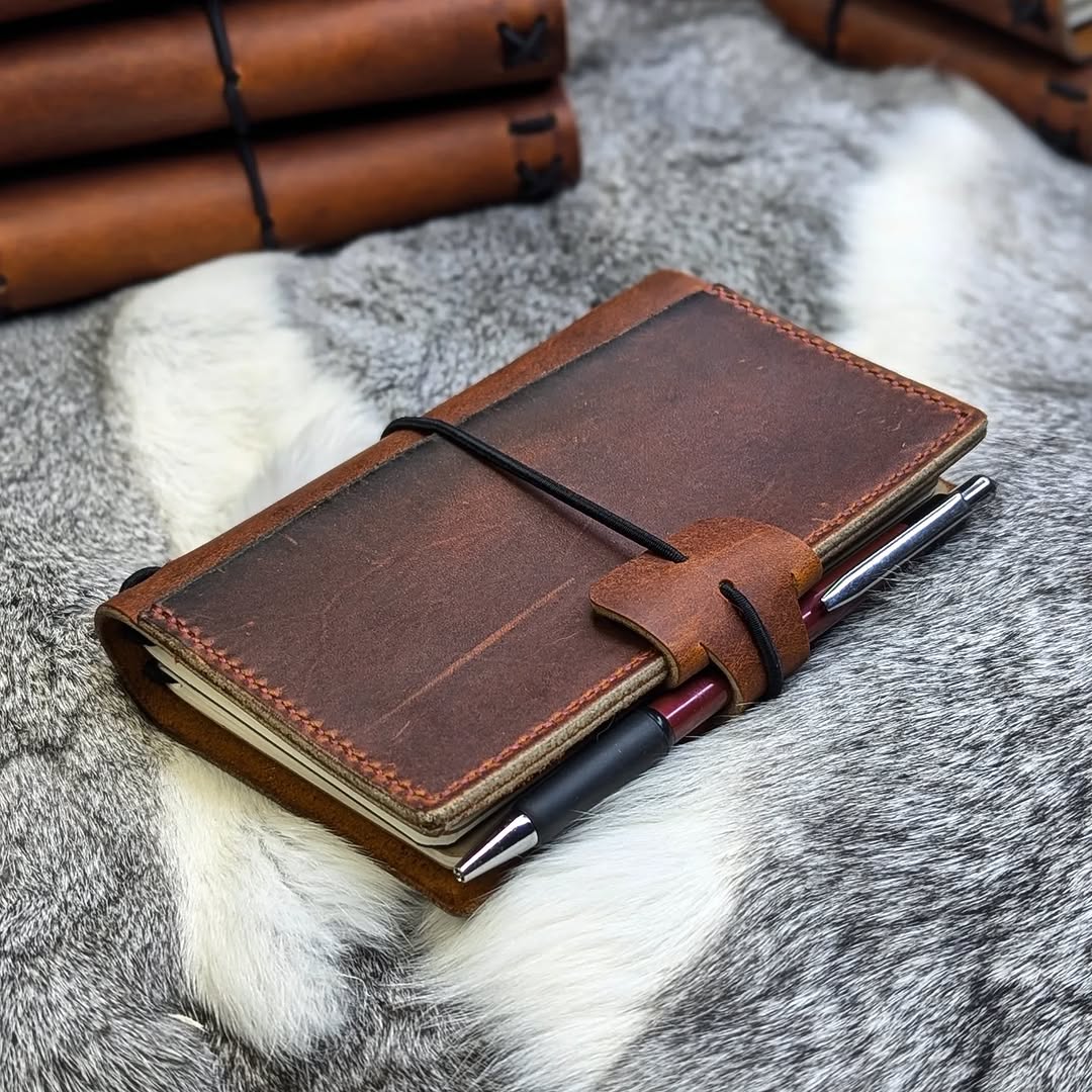 POCKET Traveller's Refillable Notebook | Rua Tome 'Live Edge' #6