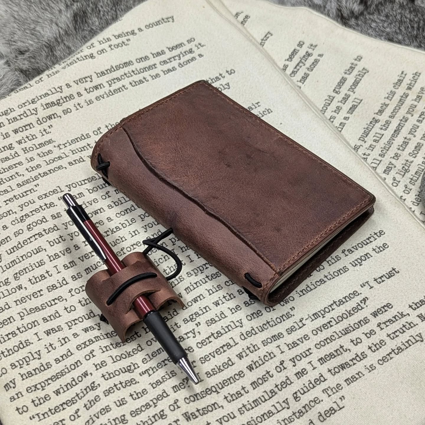 POCKET Traveller's Refillable Notebook | Ruggine Red #1