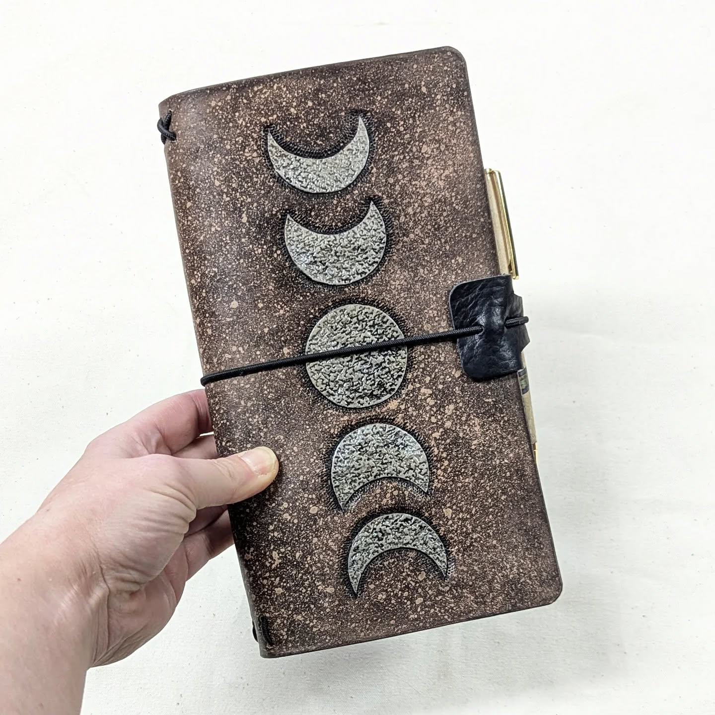 TN Standard Traveller's Refillable Notebook | Tooled Moon Phases