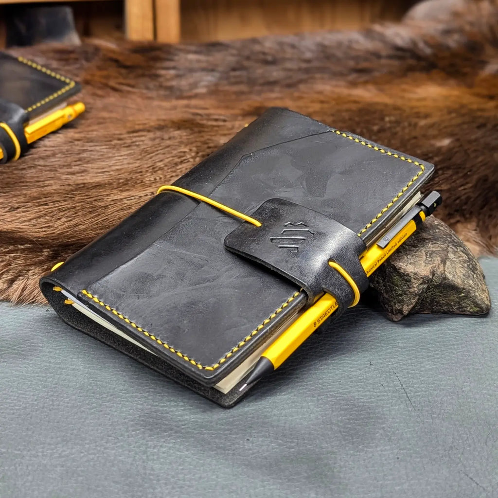 A6 Traveller's Notebook | Long Haul BASALT, No. 1