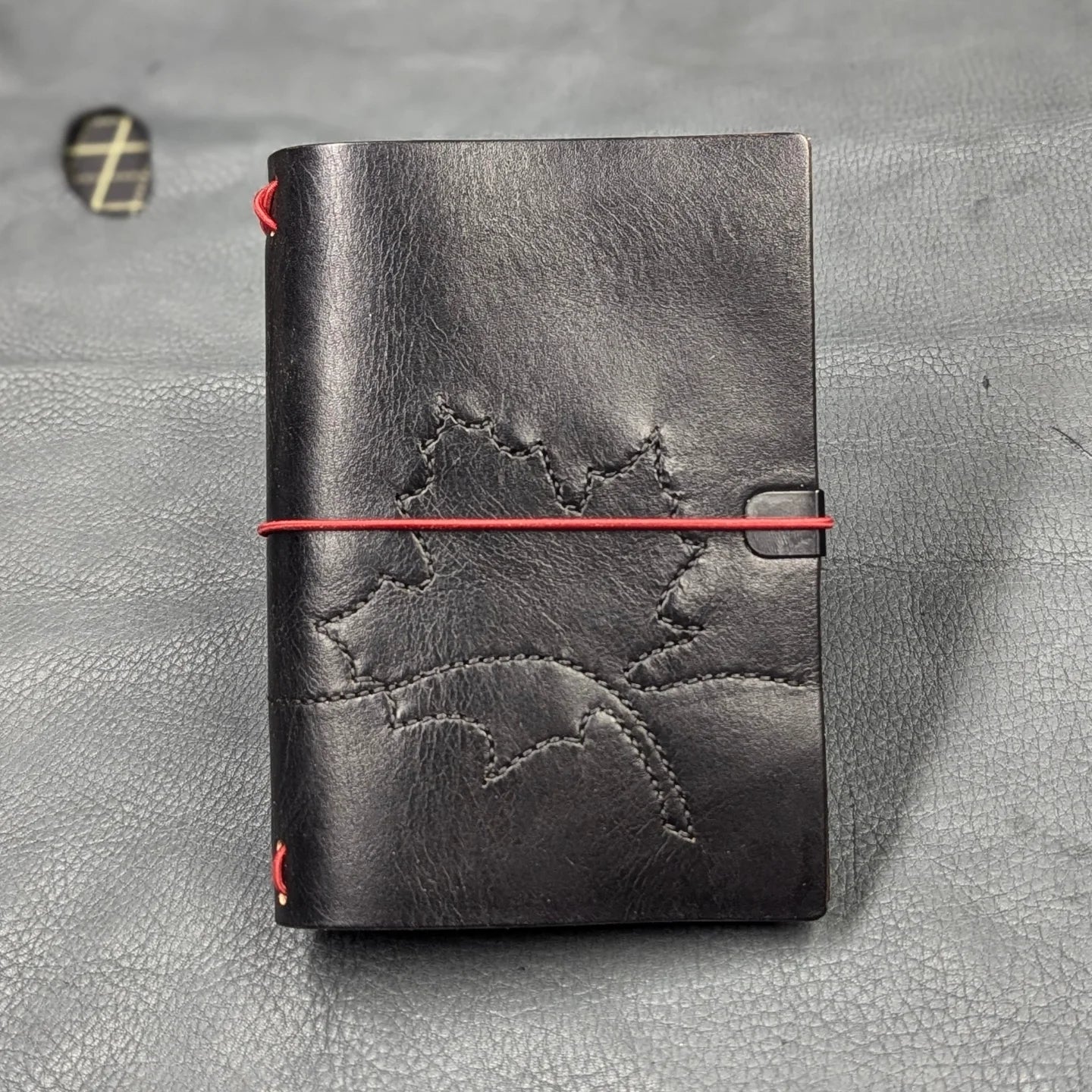 A6 Traveller's Refillable Notebook | Stitched Maple Leaf