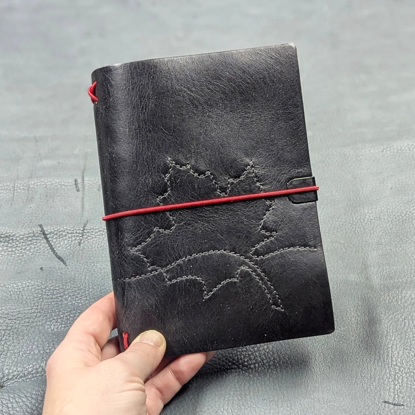A6 Traveller's Refillable Notebook | Stitched Maple Leaf
