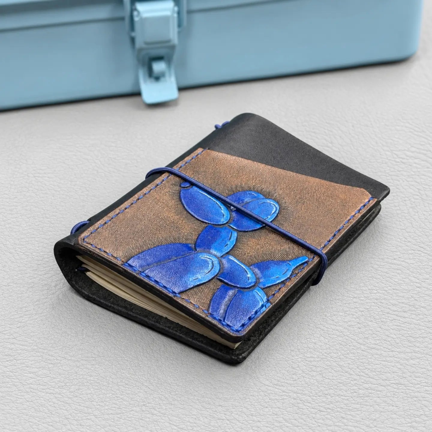 A7 Traveller's Notebook | Tooled Balloon Dog, No. 1