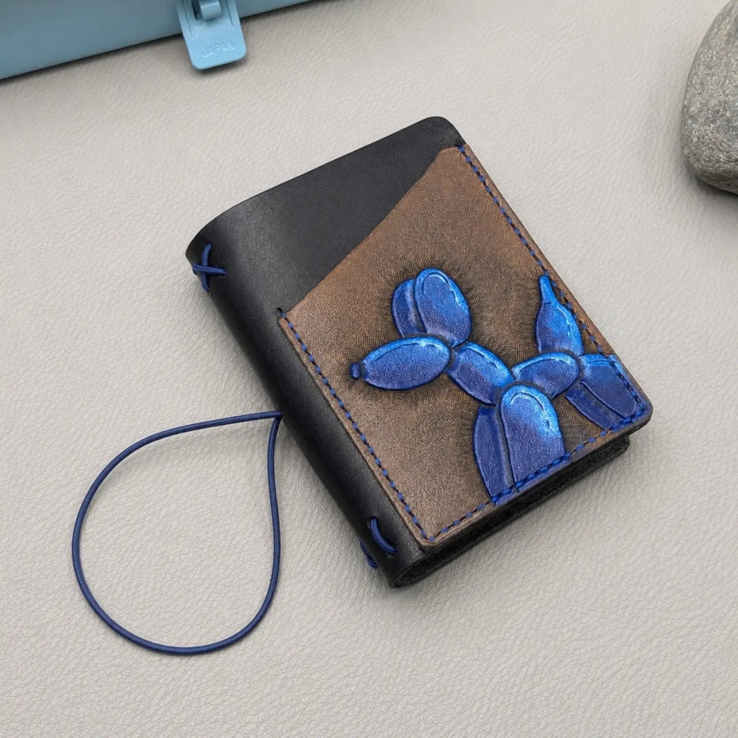 A7 Traveller's Notebook | Tooled Balloon Dog, No. 1