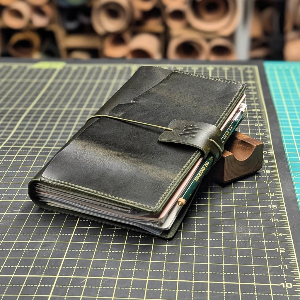 CUSTOM Traveller's Notebooks | Pocket + A5 for C.D.