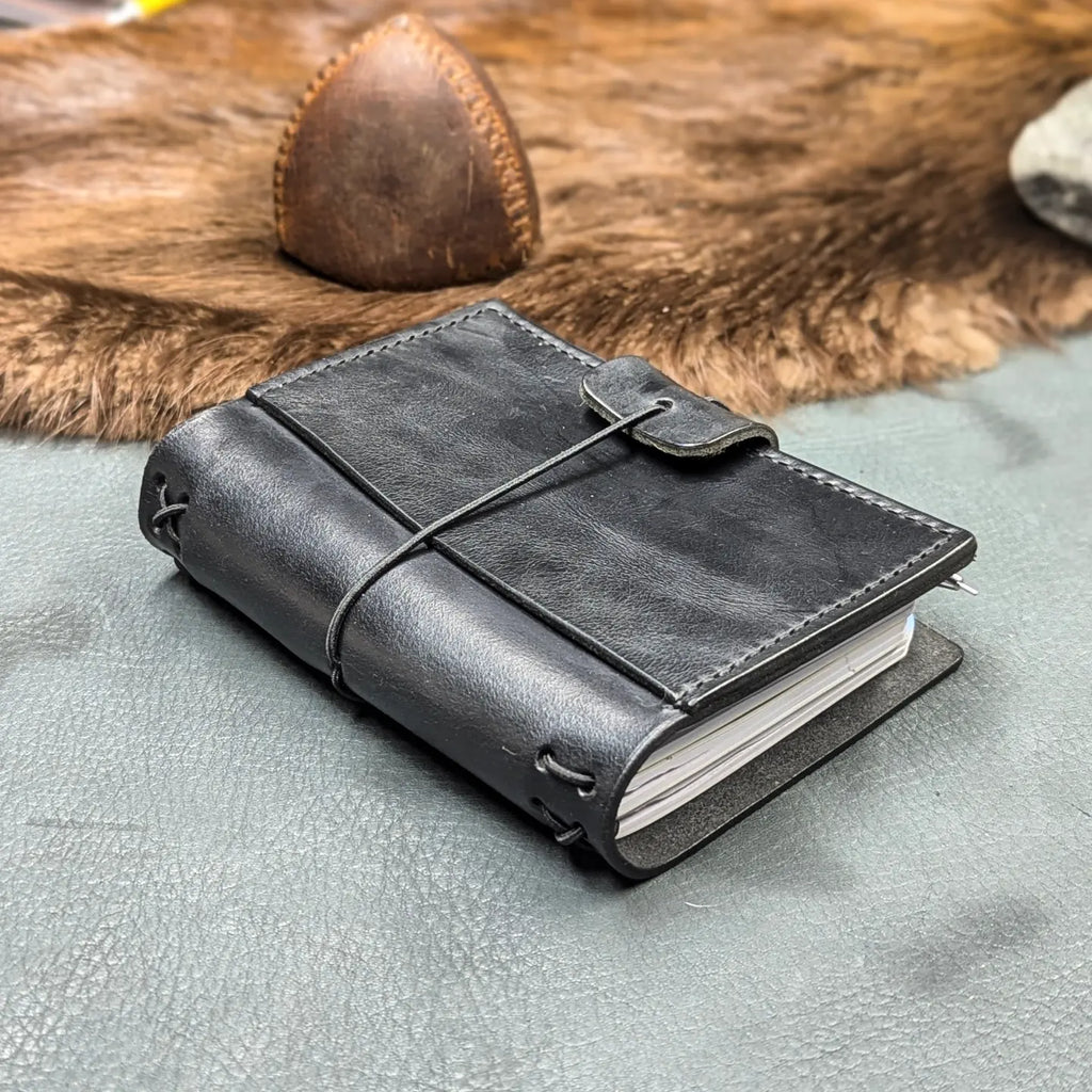 PASSPORT Traveller's Notebook | Long Haul BASALT, No. 3