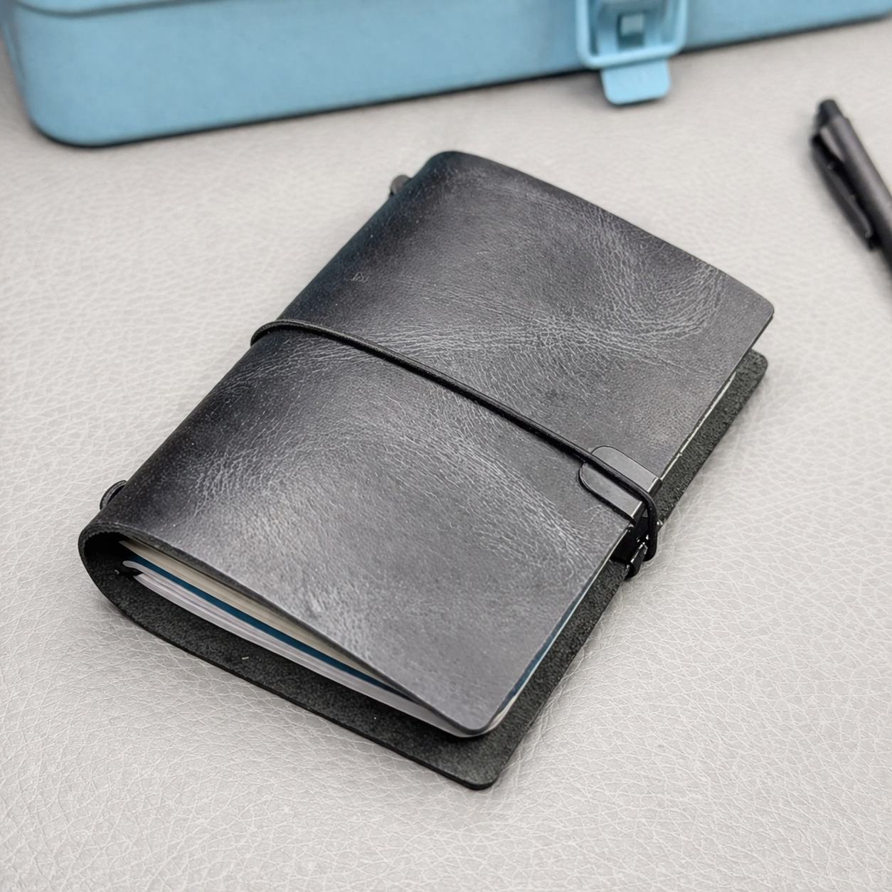PASSPORT Traveller's Notebook | Midnight Grey, No. 5