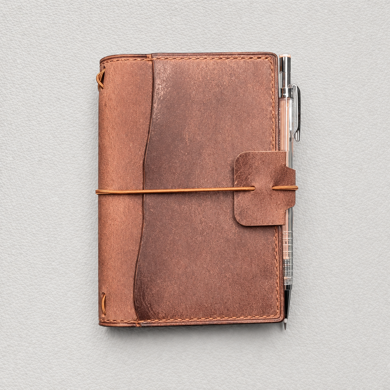PASSPORT Traveller's Notebook | Ruggine Red, No. 2 + Key Fob